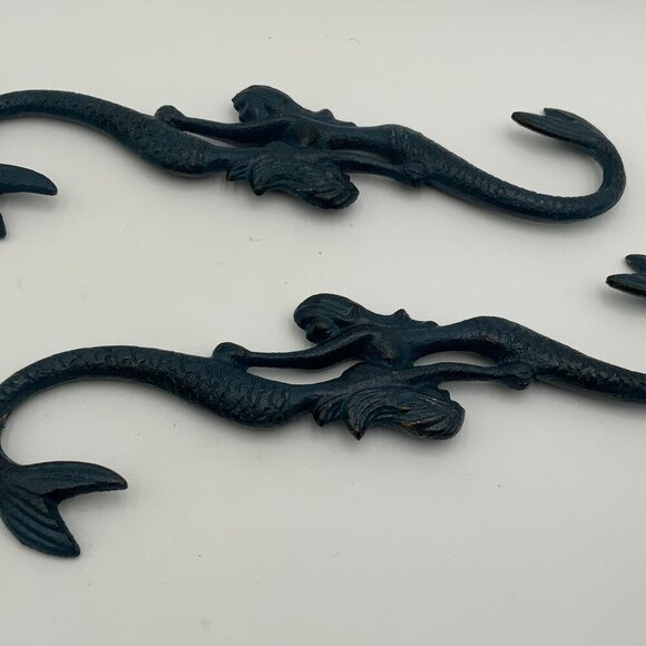 Pair of Large Cast Iron Sungmor Mermaid "S" Hanging Hooks - Picture 6 of 7